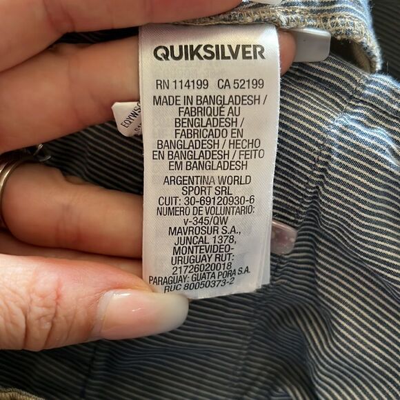 Quicksilver Khaki Straight Fit shorts Sz-32 - Picture 7 of 11